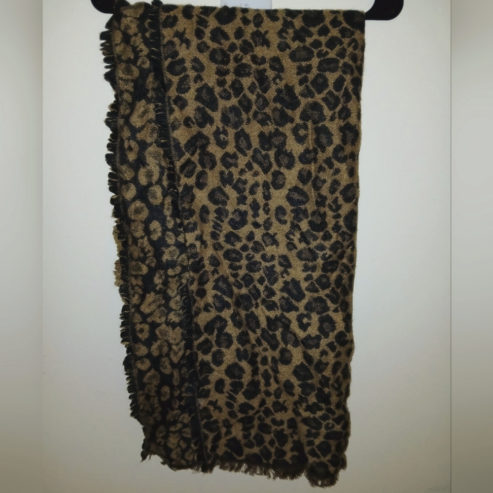Apt. 9 leopard print scarf